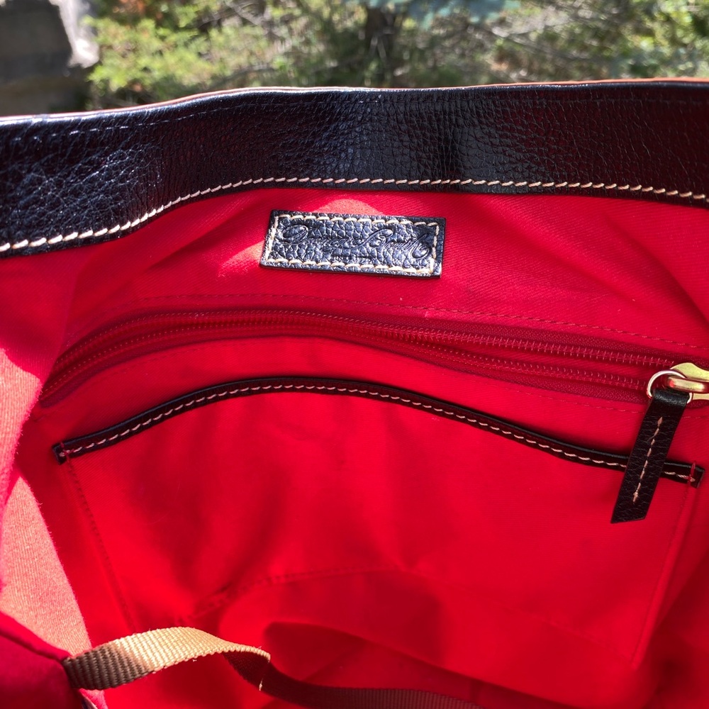 Dooney & Bourke Toscana Lily Bucket Bag Large - Picture 8 of 11